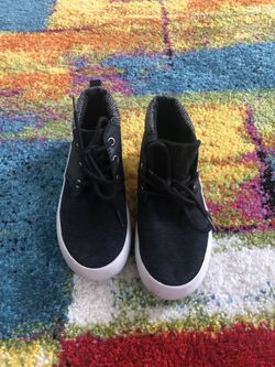 Kids old navy shoes size 12