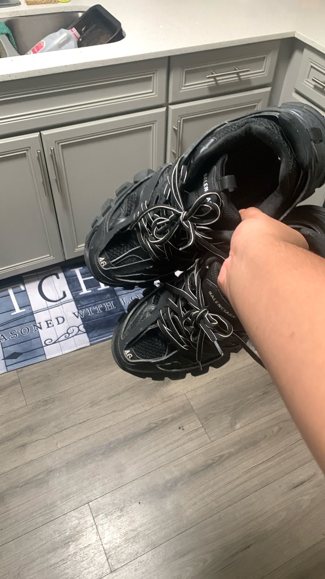 BALENCIAGA track Black