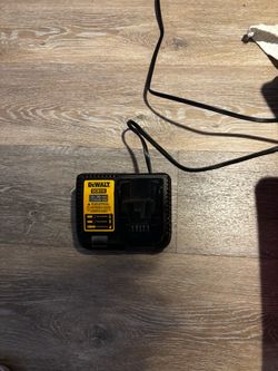 DEWALT DCB115 12V/20V Battery Charger