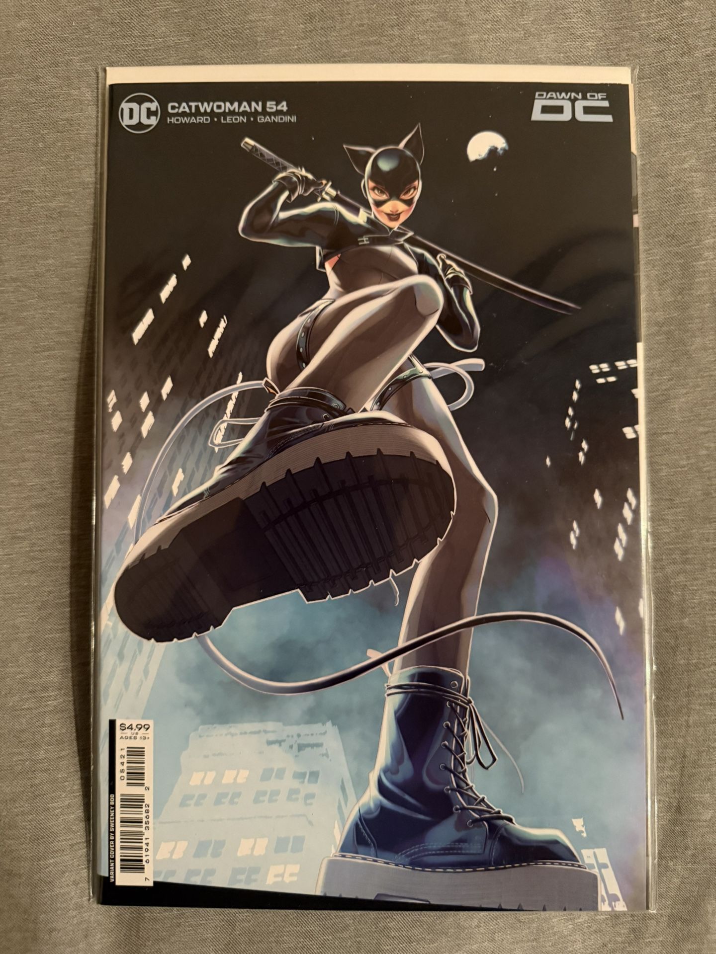 Catwoman #54 Boo Variant