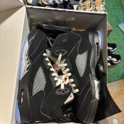 Black Metallic   5s