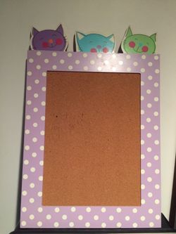Cork board three kittens