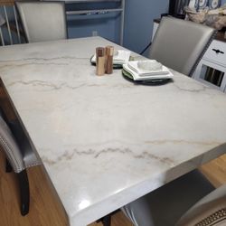 Kitchen/dining Room Table