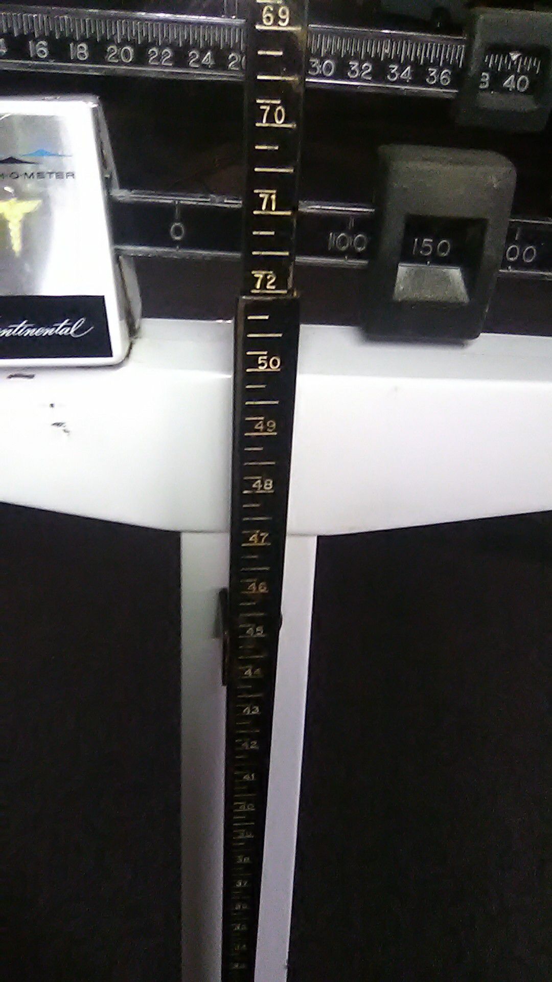 Health o meter by Continental 350 lb max weight and a maxheight 79"