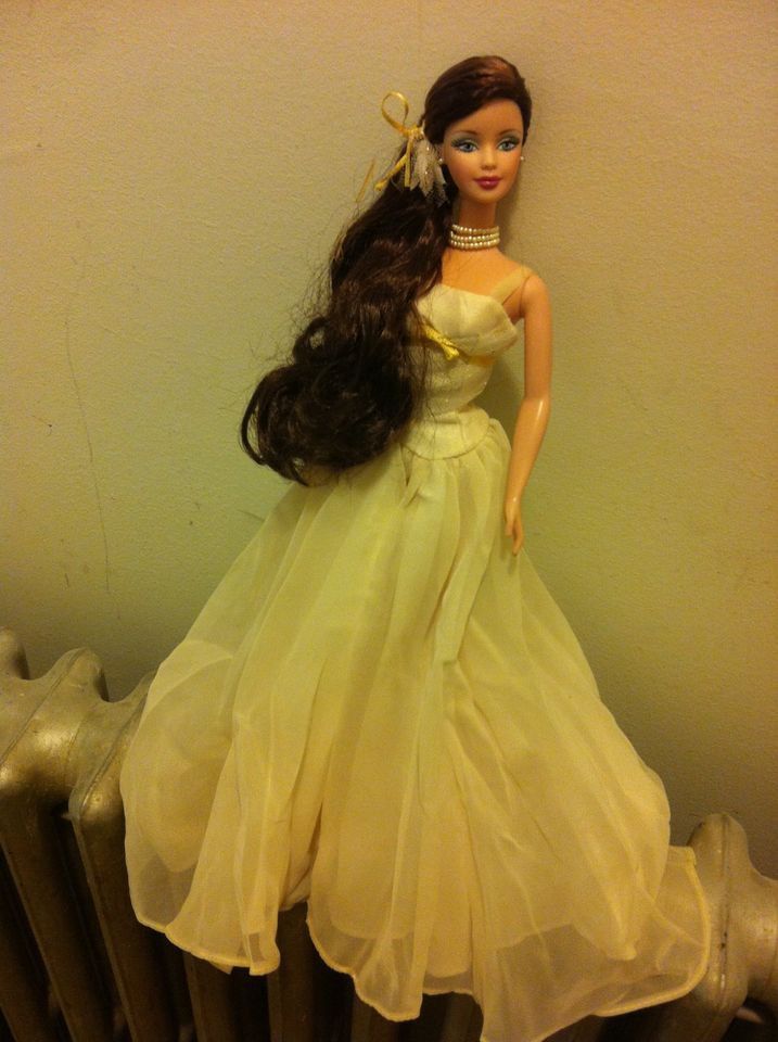 Barbie Collectible Mattel Birthday Wishes 1991 Rare Gold Yellow Dress Brown Ponytail