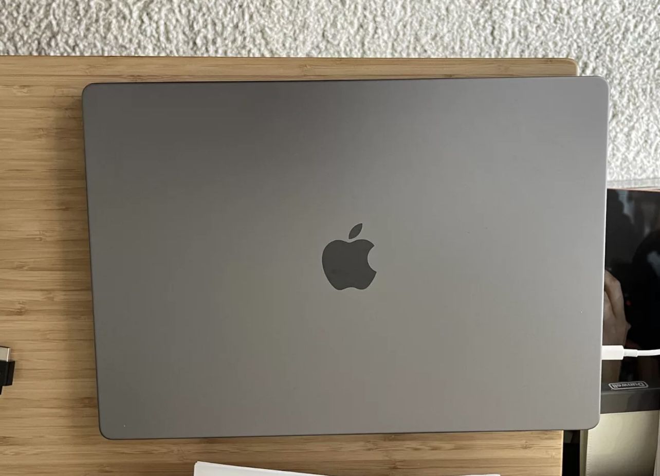 2021 Apple MacBook Pro M1 512GB 16inch 