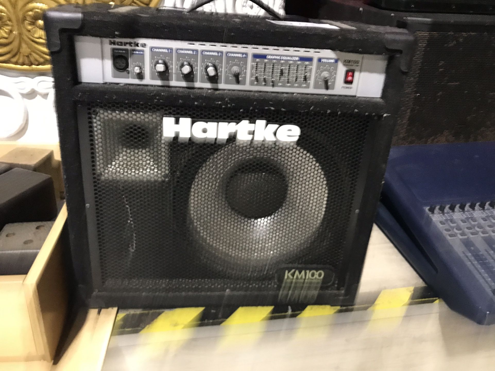 Amplifier Hartke Km100