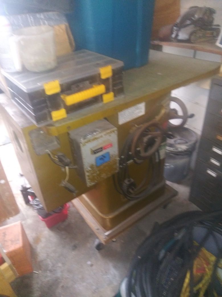 5 horsepower table saw heavy duty commercial over a hundred blades