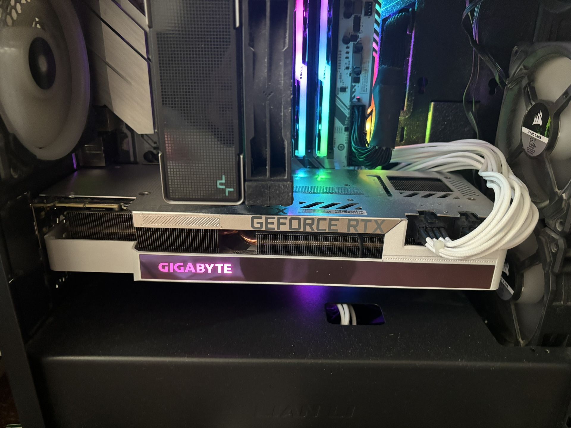 Gigabyte RTX 3090 Vision White 3090 24 GB 