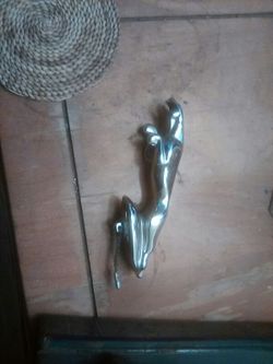 Jaguar hood ornament