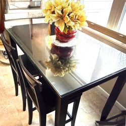 Black high top with two chairs Black high top with two chair