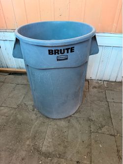 Brute trash bins - No lid