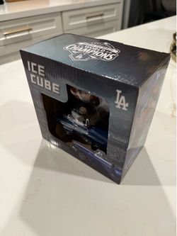 Ice Cube Bobble Head