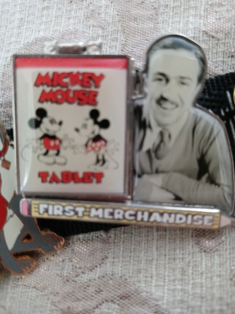 Walt Disney Trading Pin With Mickey Mouse First Merchandise