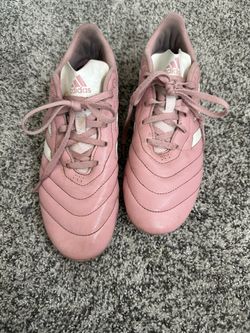 Soccer Cleats, Size 7.5