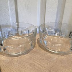 VINTAGE ARCOROC FRANCE THUMBPRINT GLASS Petale Salad SERVING BOWL 6 5/8" Wide