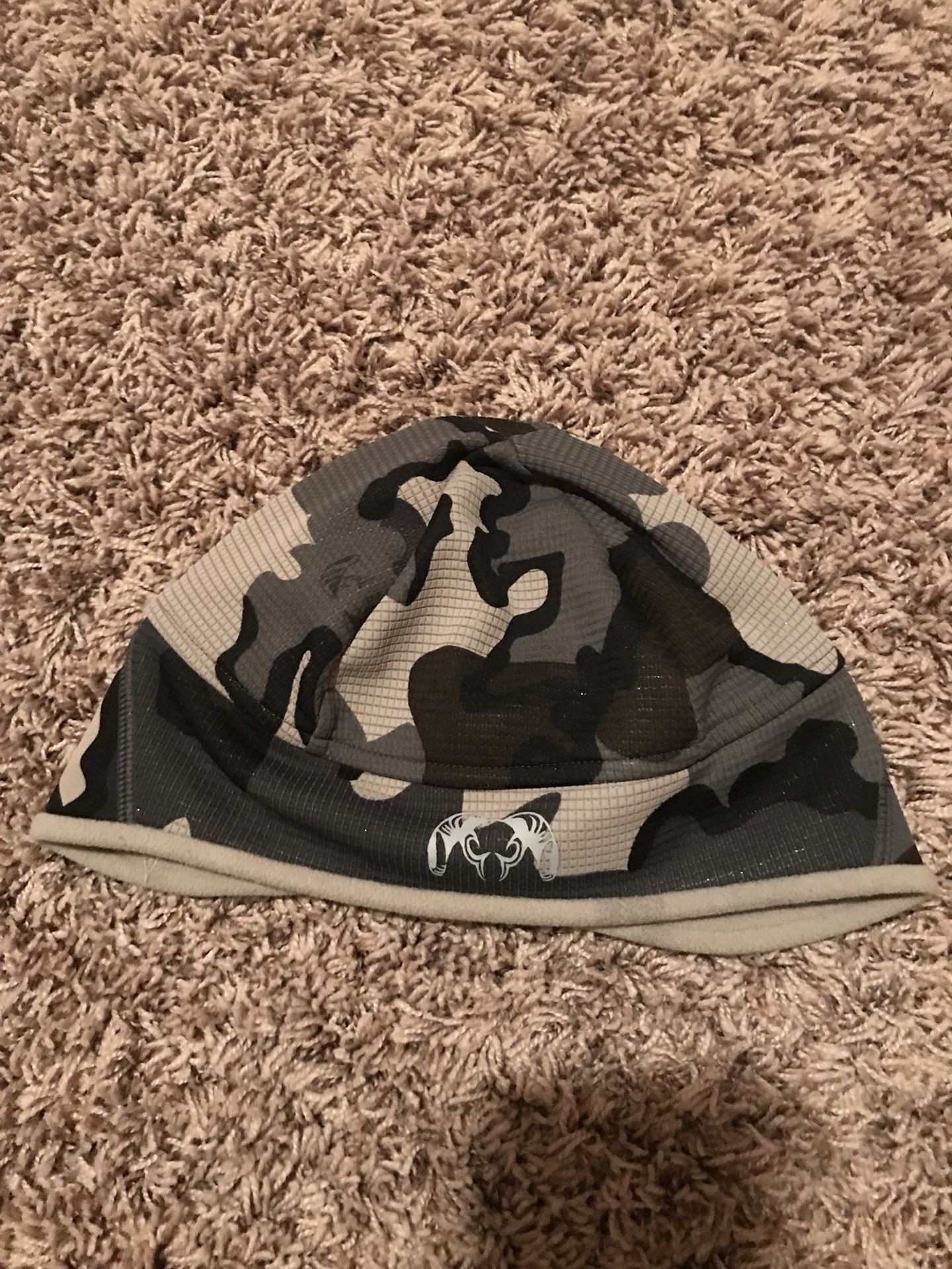 Kuiu gloves and beanies