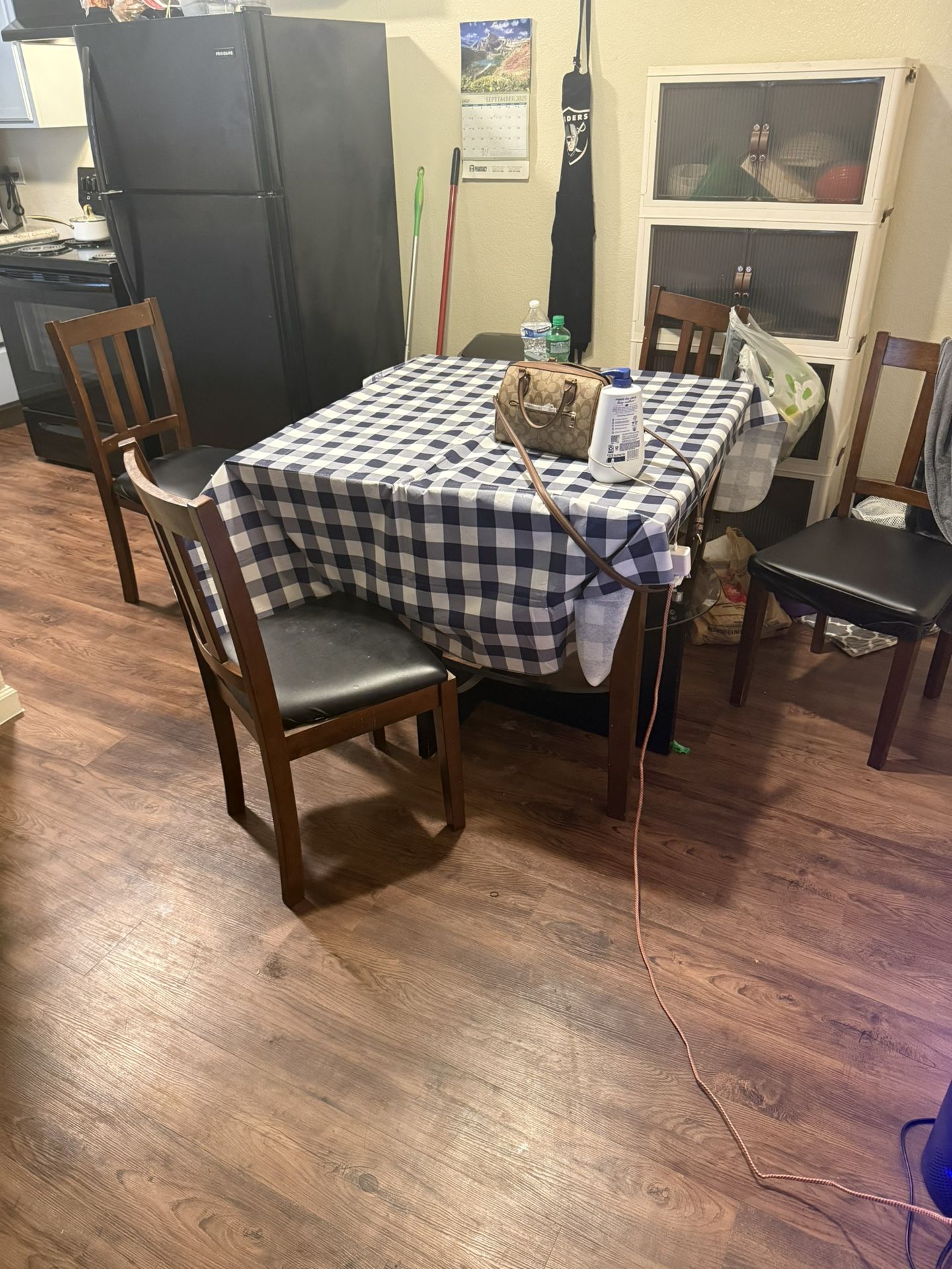 Kitchen table