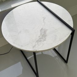 New Beautiful Modern White Marble End Table, diameter: 22.00 height: 19.00,  Was $200 At City Furniture  