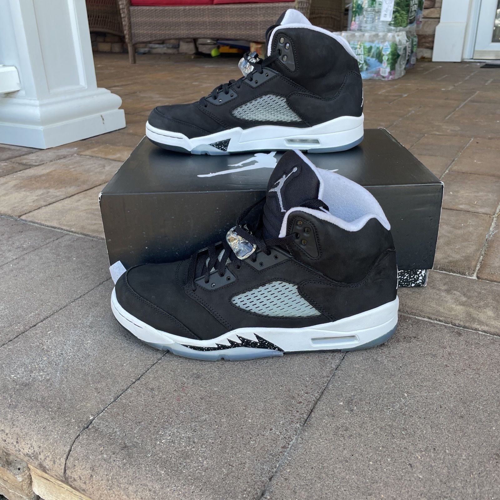 Jordan 5 Moonlight (2021)size 9 for Sale in Oceanside, NY - OfferUp