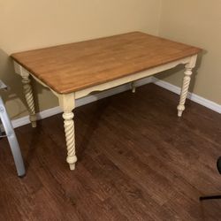 Solid Wood Farmhouse Dining Table – Seats 6 – Very Sturdy