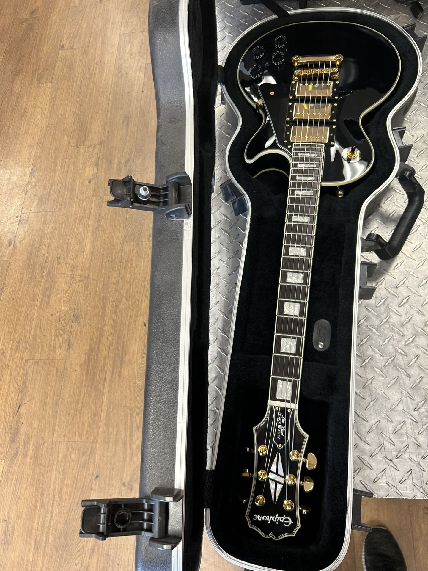 Epiphone  Guitar