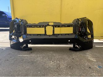 2022-2025 MITSUBISHI OUTLANDER FRONT BUMPER OEM
