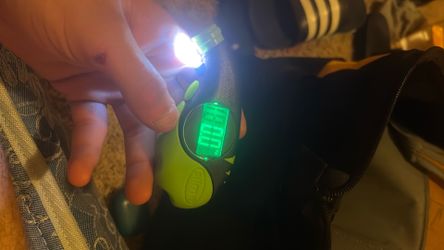 Tire pressure checker