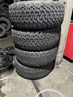 Vendo 33/12.50/R15 Bfgoodrich Las 4 Llantas Por $200