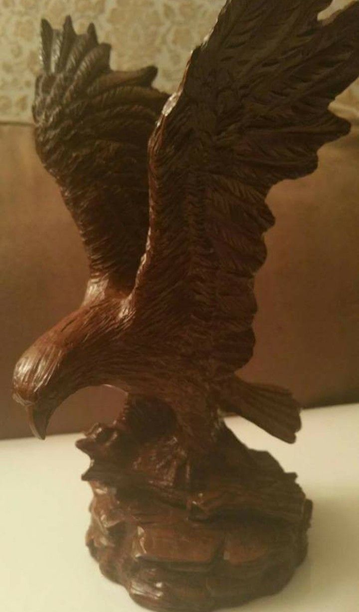 RARE "RED MILL HANDCRAFTED" LIMITED EDITION EAGLE STATUE- Reduced price today