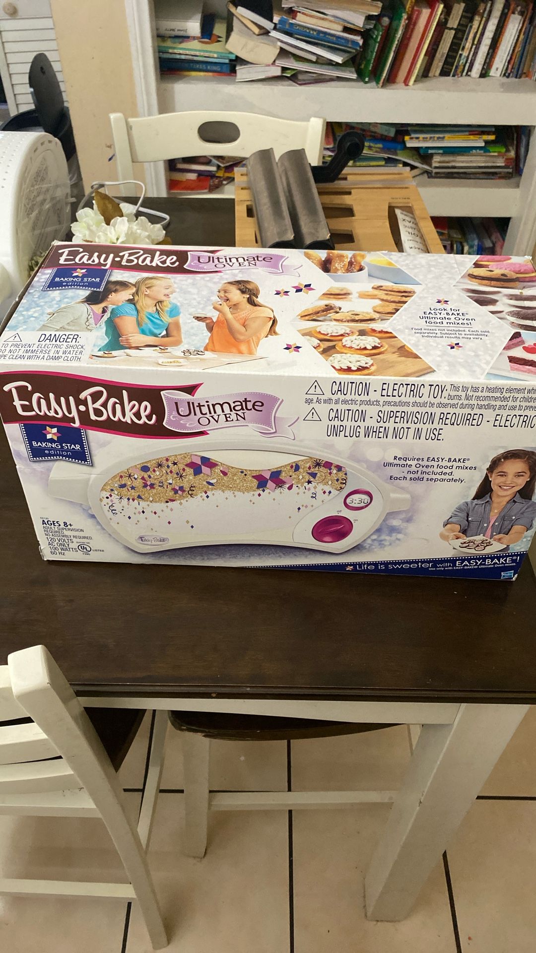 Easy Bake Oven With 3 Mixes