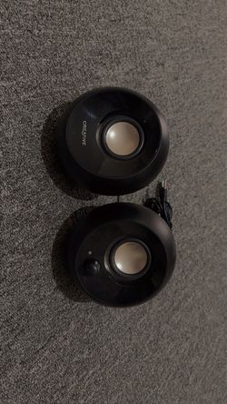 Creative Pebble V3, 2.0 USB-C Desktop Speakers, Bluetooth 5.0, Black