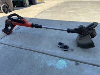 BLACK+DECKER cordless String Trimmer with Battery and Spools