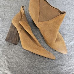 Crown Booties