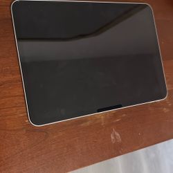 iPad M4 11inch ( Read Description )