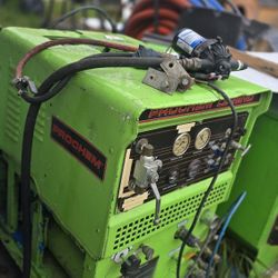 Carpet washing machine 