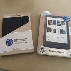 Brand New Rakuten Kobo Clara Color e-reader in black with black case