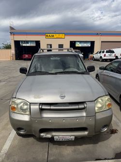 2003 Nissan frontier XE. Bed 6ft v6 3.3