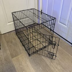 Medium Collapsible Single Door Dog Crate