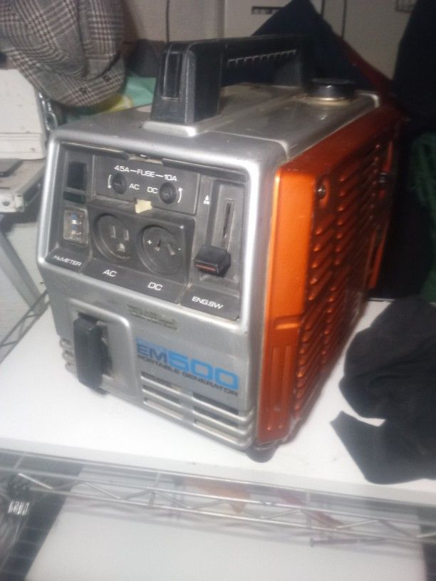 Hondo Generator Vintage