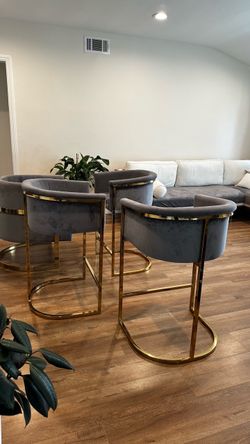 Set of 3 bar stools, modern velvet