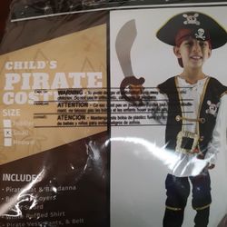 Boy Halloween Pirate Costume Deluxe Set