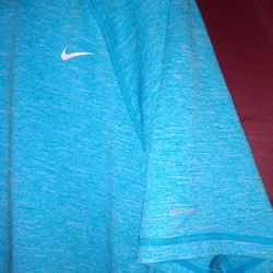 Nike T-shirt