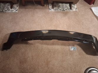 Front Bumper Set For A 2021 Chevy Silverado