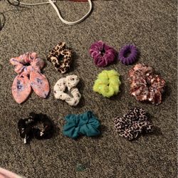 Scrunches