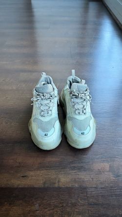 Balenciaga Triple S Grey Size 42