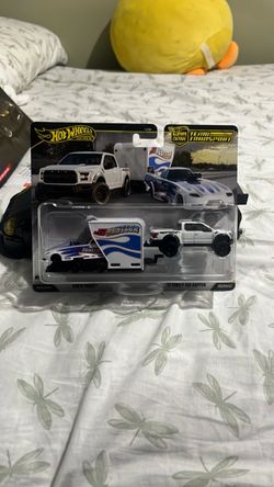 Hot wheels team transport ford raptor and Rob N pinks