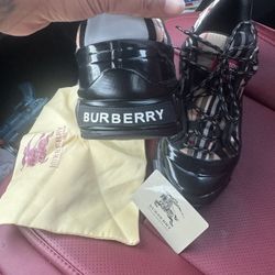 Burberry Sneakers