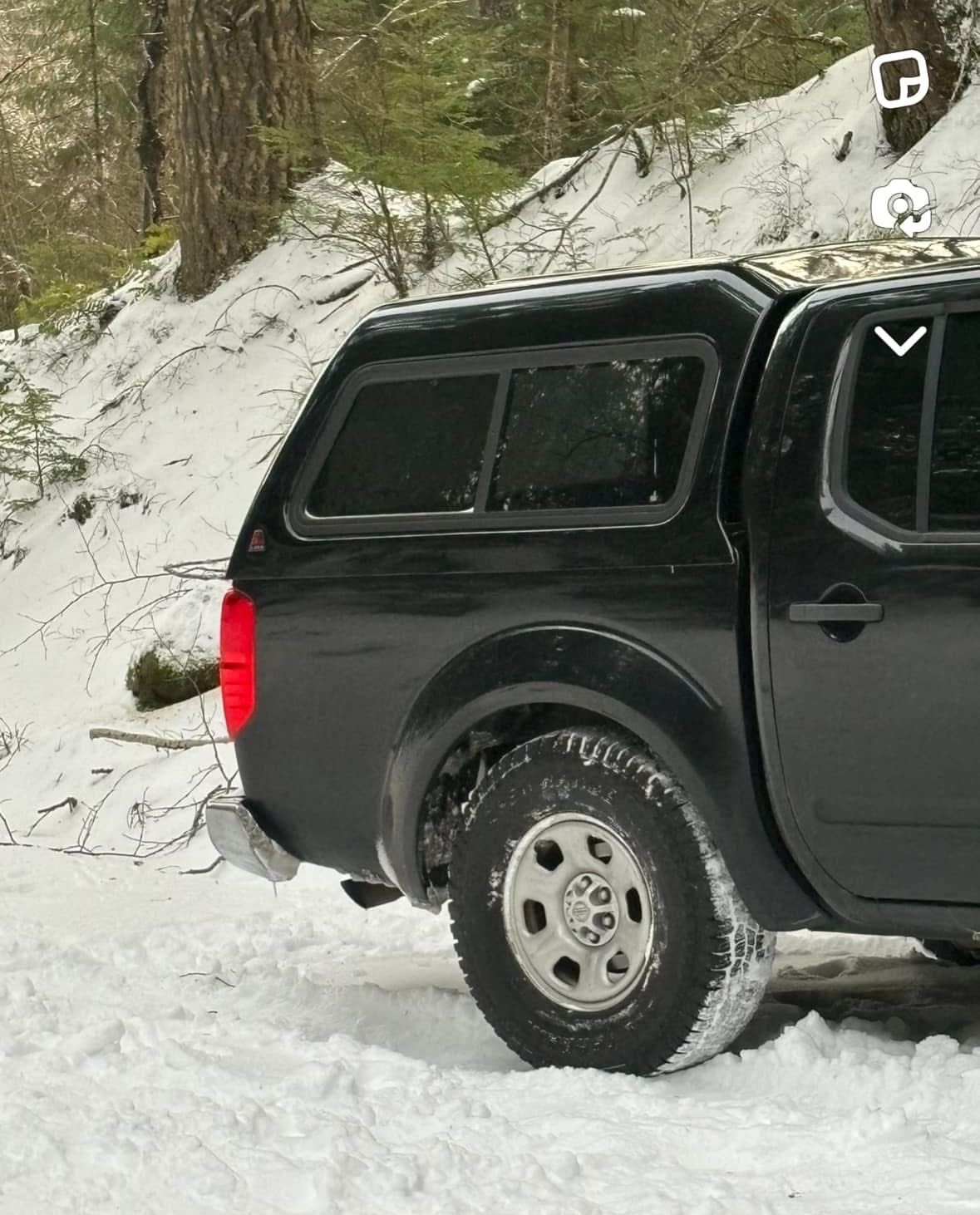 Nissan Frontier Leer High-rise Topper