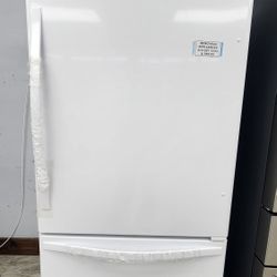 WHIRPOOL TOP REFRIGERATOR WITH 1YEAR  WARRANTY/1AÑO DE GARANTIA POR ESCRITO 